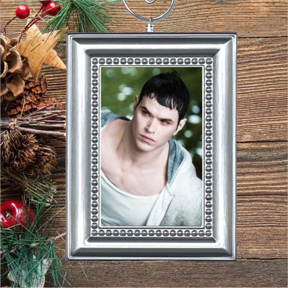 Twilight Emmett Cullen Christmas‎ Tree Ornament - Picture 1 of 3